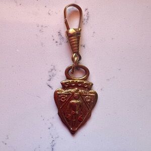 GUCCI VINTAGE Crest Armored Medieval Knight Pendant Keychain Charm Rose Rudder